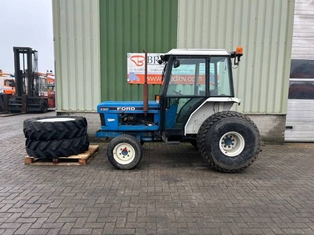 Ford 2120 dt Traktor