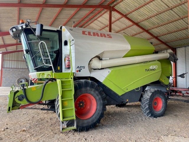 E-FARM: Claas Tucano 430 - Moissoneuse-batteuse - id K8G2XTZ - 94 000 € - Année: 2012 - Lecture du nombre d'heure: 2 800,Puissance du moteur (chevaux): 261,France