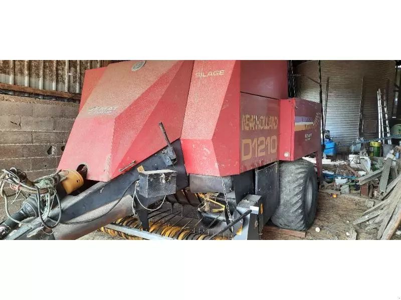 E-FARM: New Holland D 1210 - Empacadora - id F1U2KN9 - 6000 € - Francia