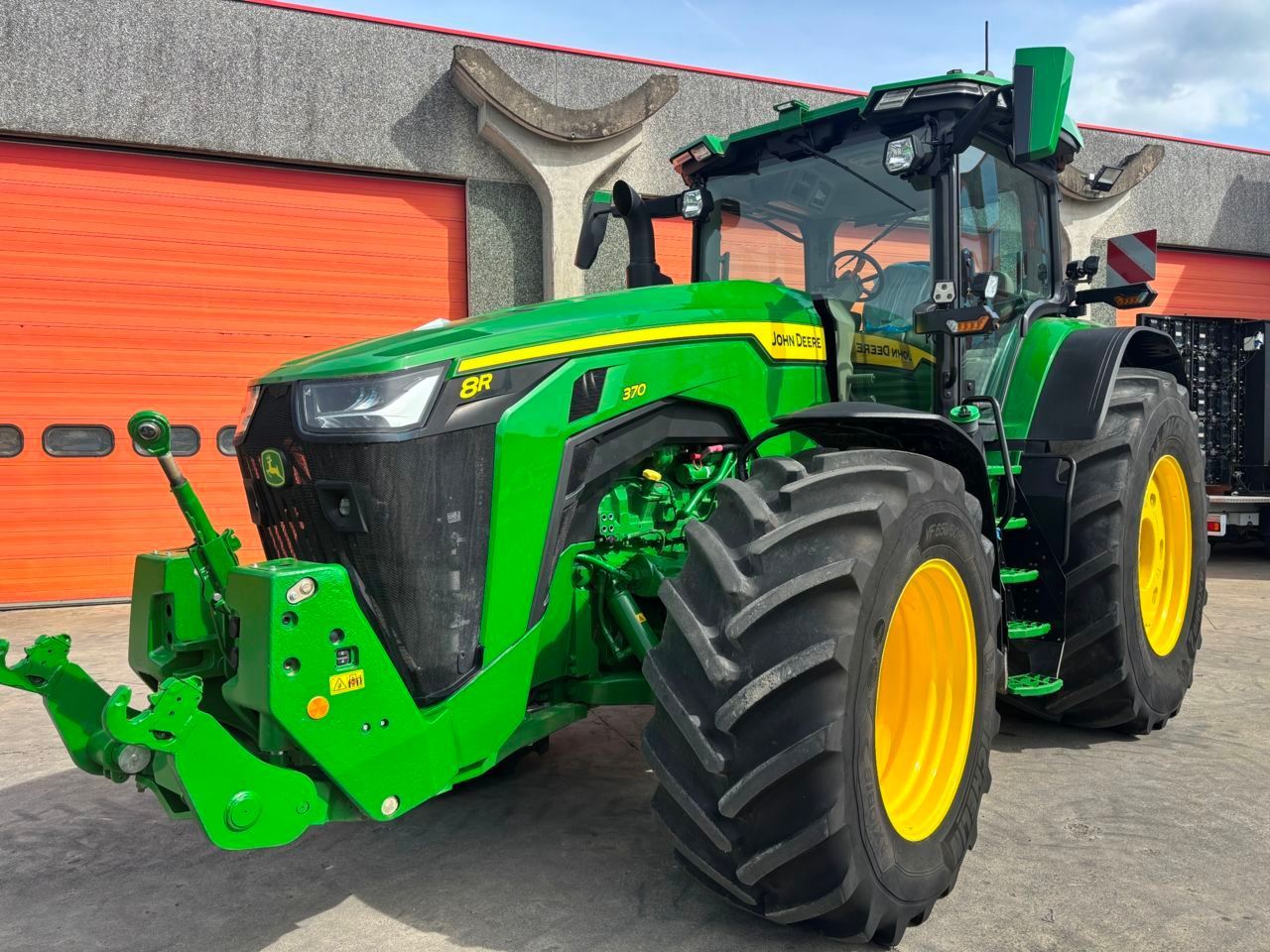 John Deere 8R 370 Tractor