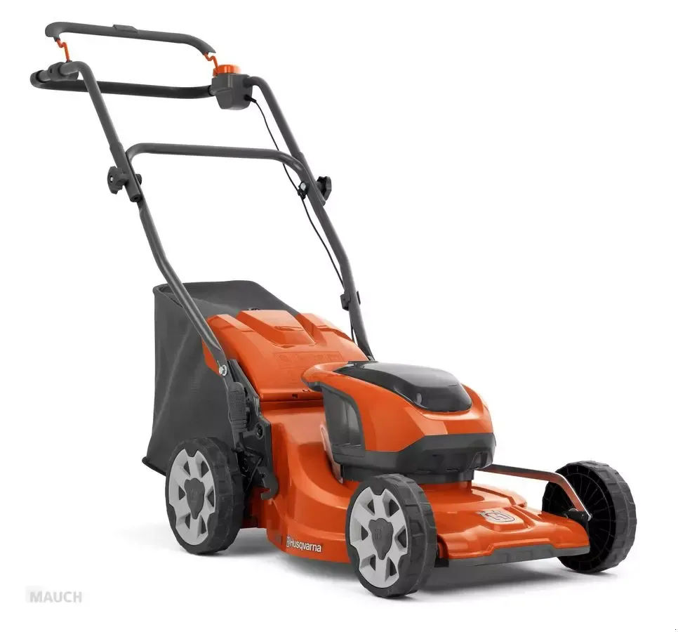 E-FARM: Husqvarna lc 137i set inkl. akku und ladegerät - Rasenmäher - id PR5CIGQ - Baujahr: 2022 - Österreich