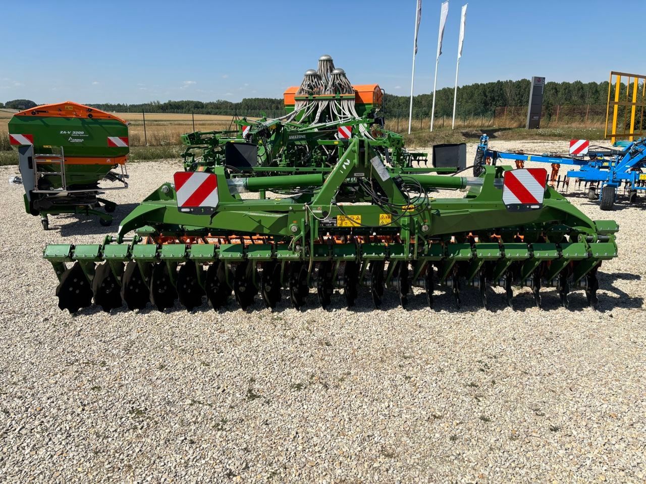 E-FARM: Amazone catros 5002-2 - Coltivatore - id 9ACTJUK - Anno di costruzione: 2022 - Francia