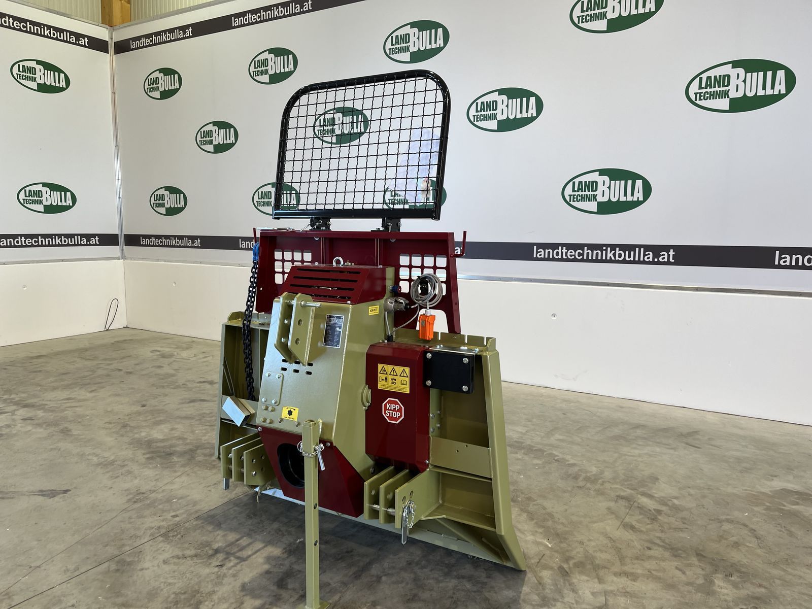E-FARM: HOLZKNECHT hs 550 - Forestry equipment - id PHJ3WR3 - €8,575 - Year of construction: 2025 - Austria