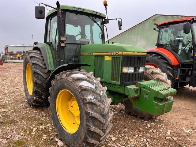 John Deere 6900 Tractor 22.000 €