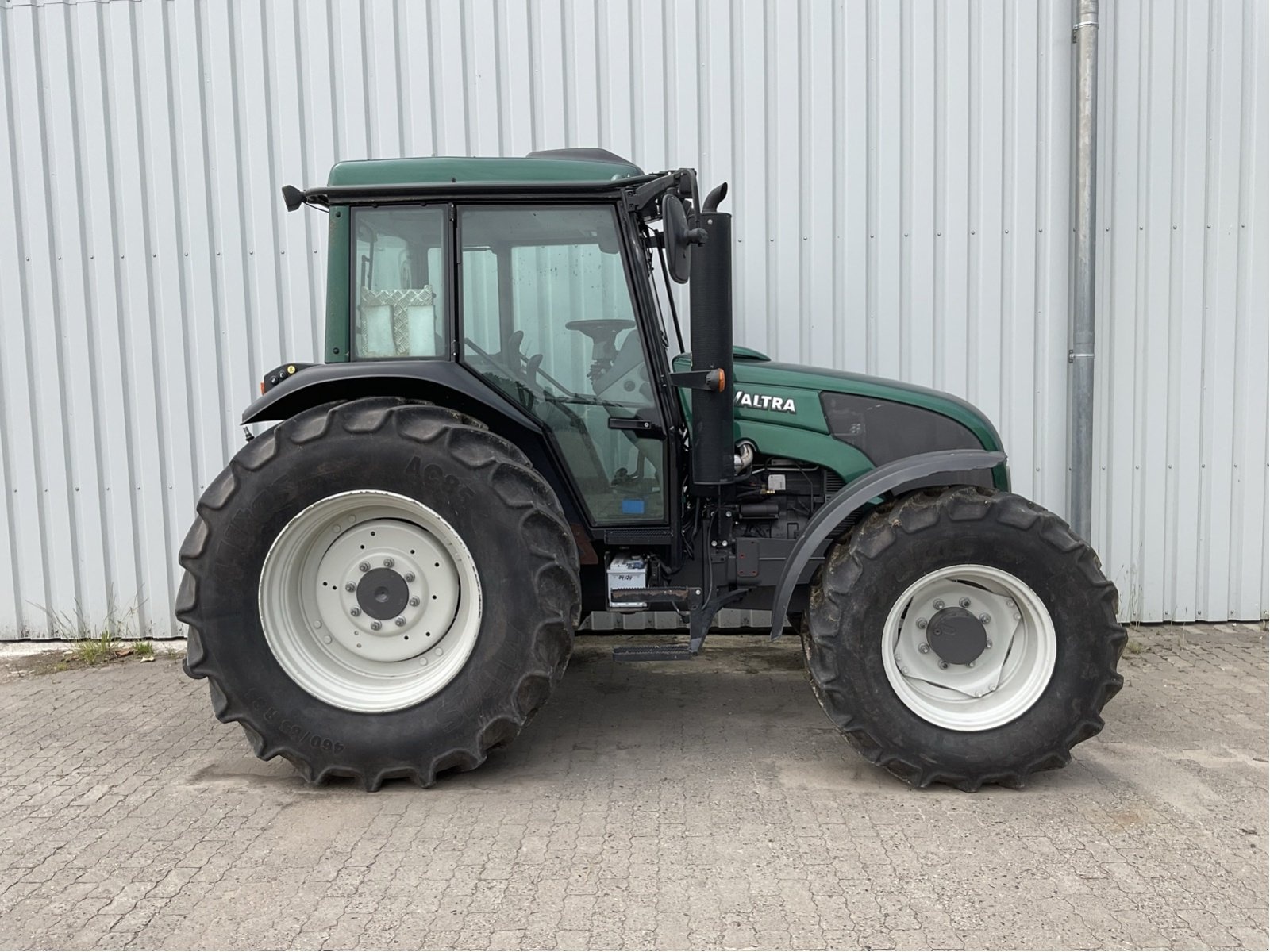Valtra A 93 tractor €39,000