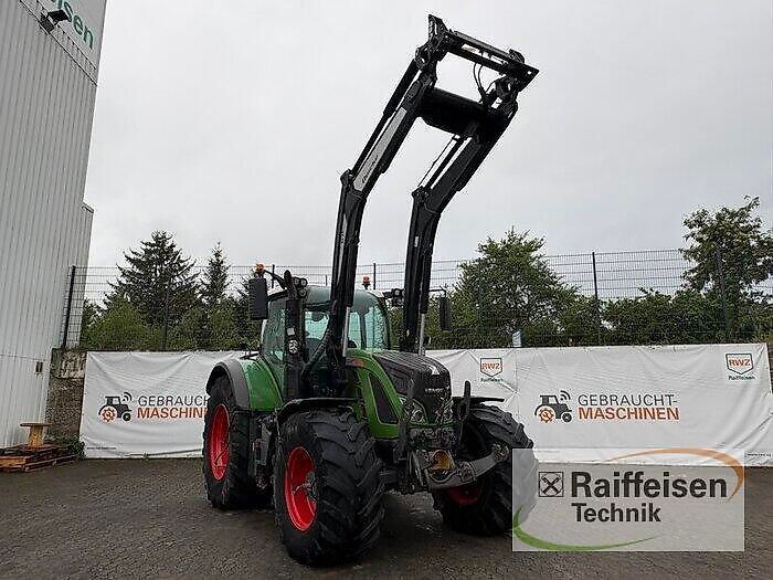 Fendt 724 Vario Tractor €105,000