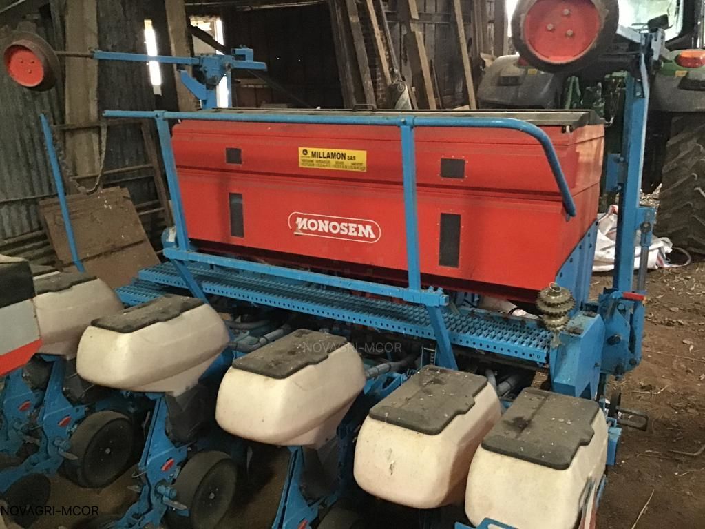 E-FARM: Monosem ng+4 - Semoir de précision - id XKQPSQX - Année: 2015 - France