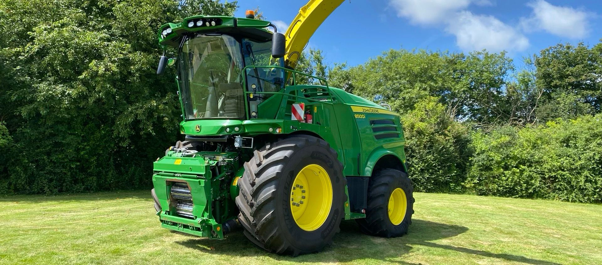 John Deere 8500 Samovozeči kombajn za krmo 182.605 €