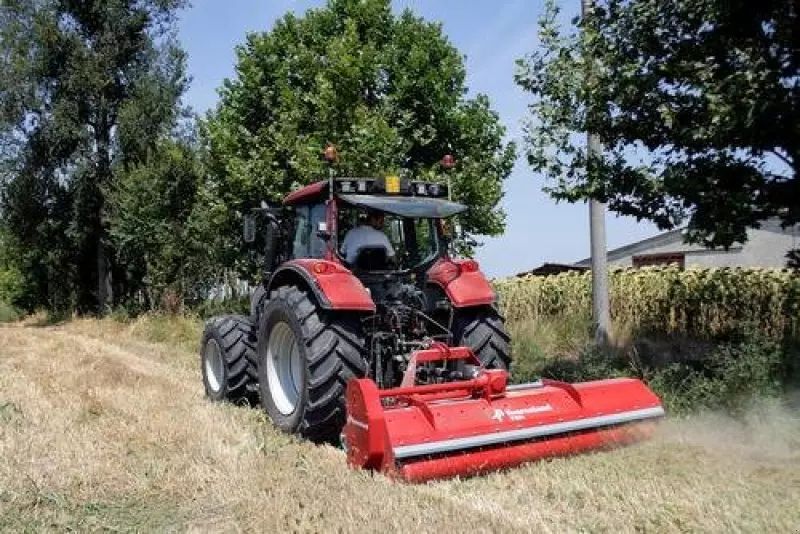 E-FARM: Kverneland FRH 235 - Topper - id 24BV4S6 - Frankreich
