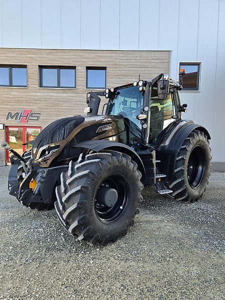 Valtra T 215 Tracteur 167 500 €