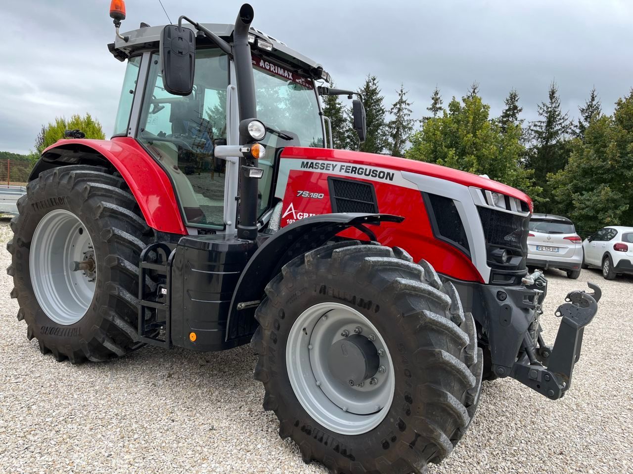 E-FARM: Massey Ferguson 7S.180 - Tractor - id RZL4MCB - €132,000 - Year of construction: 2023 - Engine hours: 235,Engine power (HP): 180,France