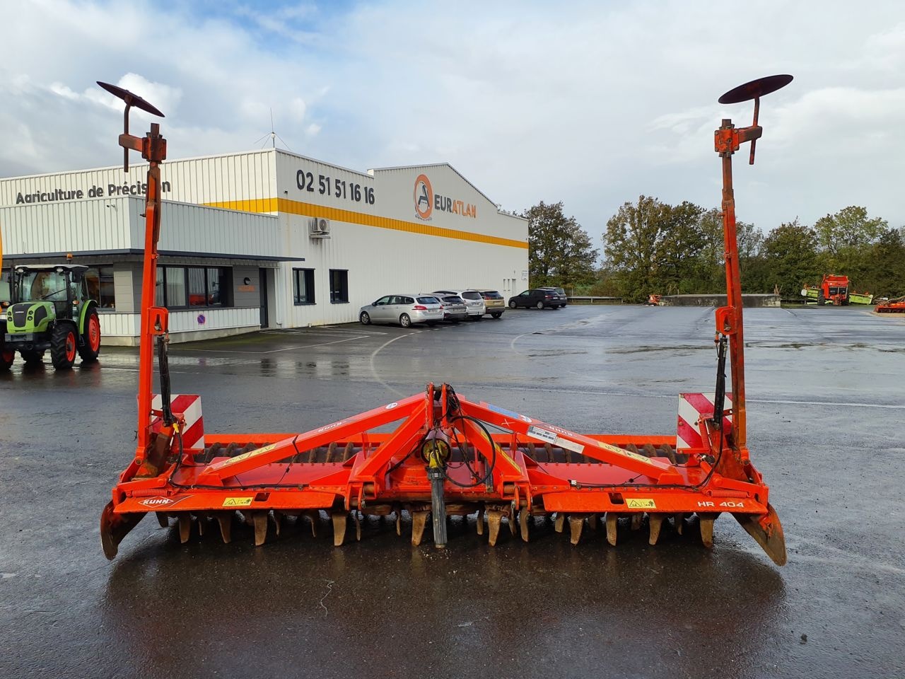 Kuhn HR 404 D circularharrow €8,500