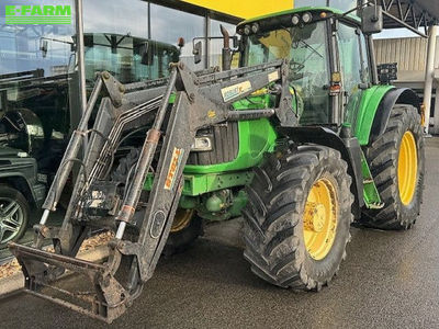 E-FARM: John Deere 6820 Premium - Τρακτέρ - id LBEFCWJ - 29.411 € - Χρονία: 2003 - Μετρητής ωρών: 12.700,Ισχύς κινητήρα: 136,Γερμανία