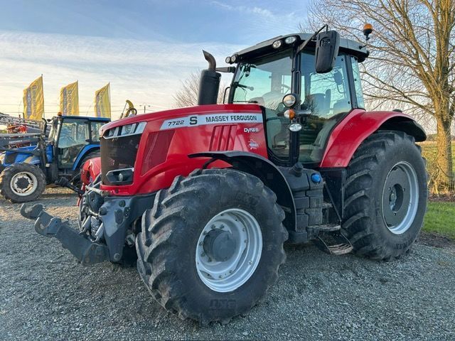 E-FARM: Massey Ferguson 7722 - Tractor - id AJXHYHY - €89,900 - Year of construction: 2020 - Engine hours: 3,900,Engine power (HP): 220,France