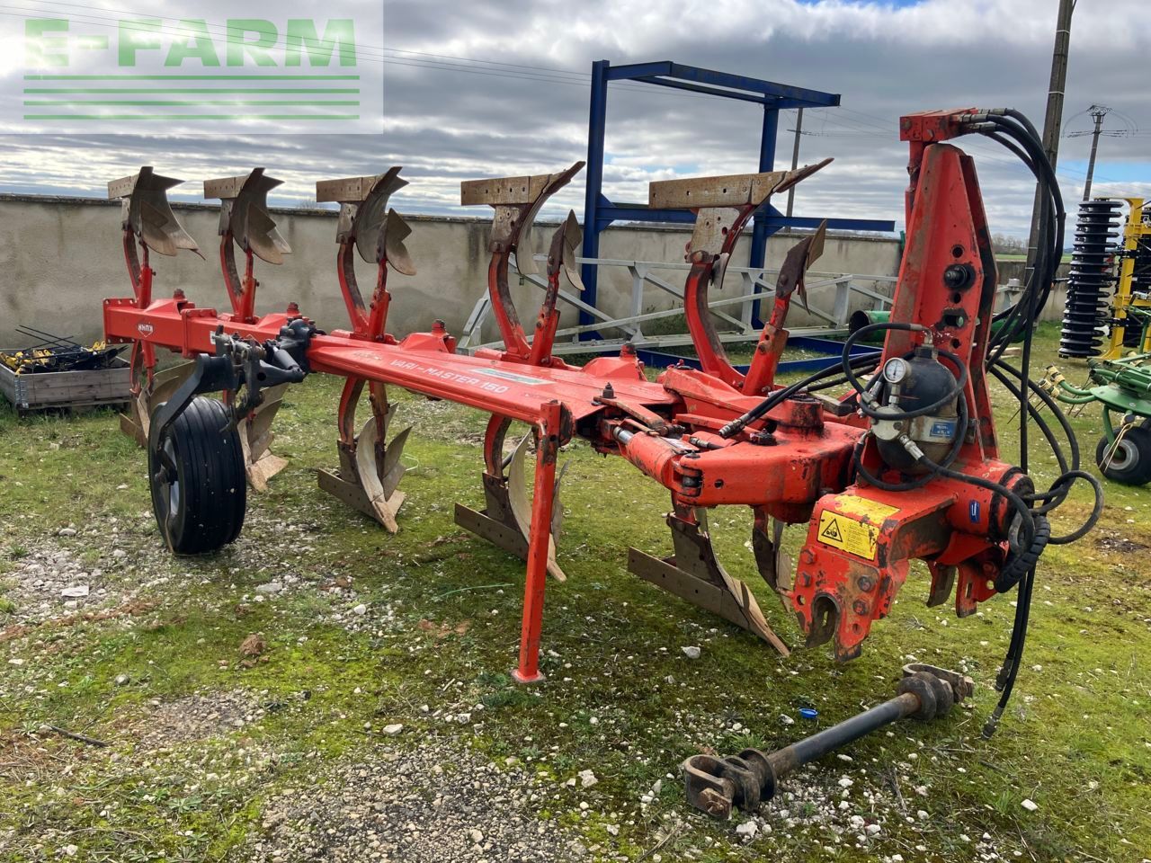 Kuhn vari master 150 nsh 5 corps Charrue 11 000 €