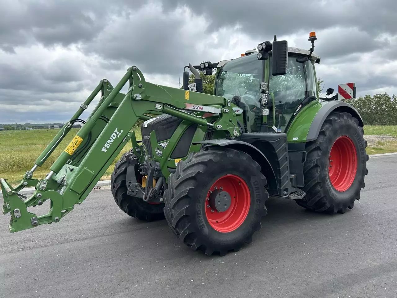 E-FARM: Fendt 724 Vario - Τρακτέρ - id NLFLIEK - 154.195 € - Χρονία: 2021 - Μετρητής ωρών: 5.145,Δανία