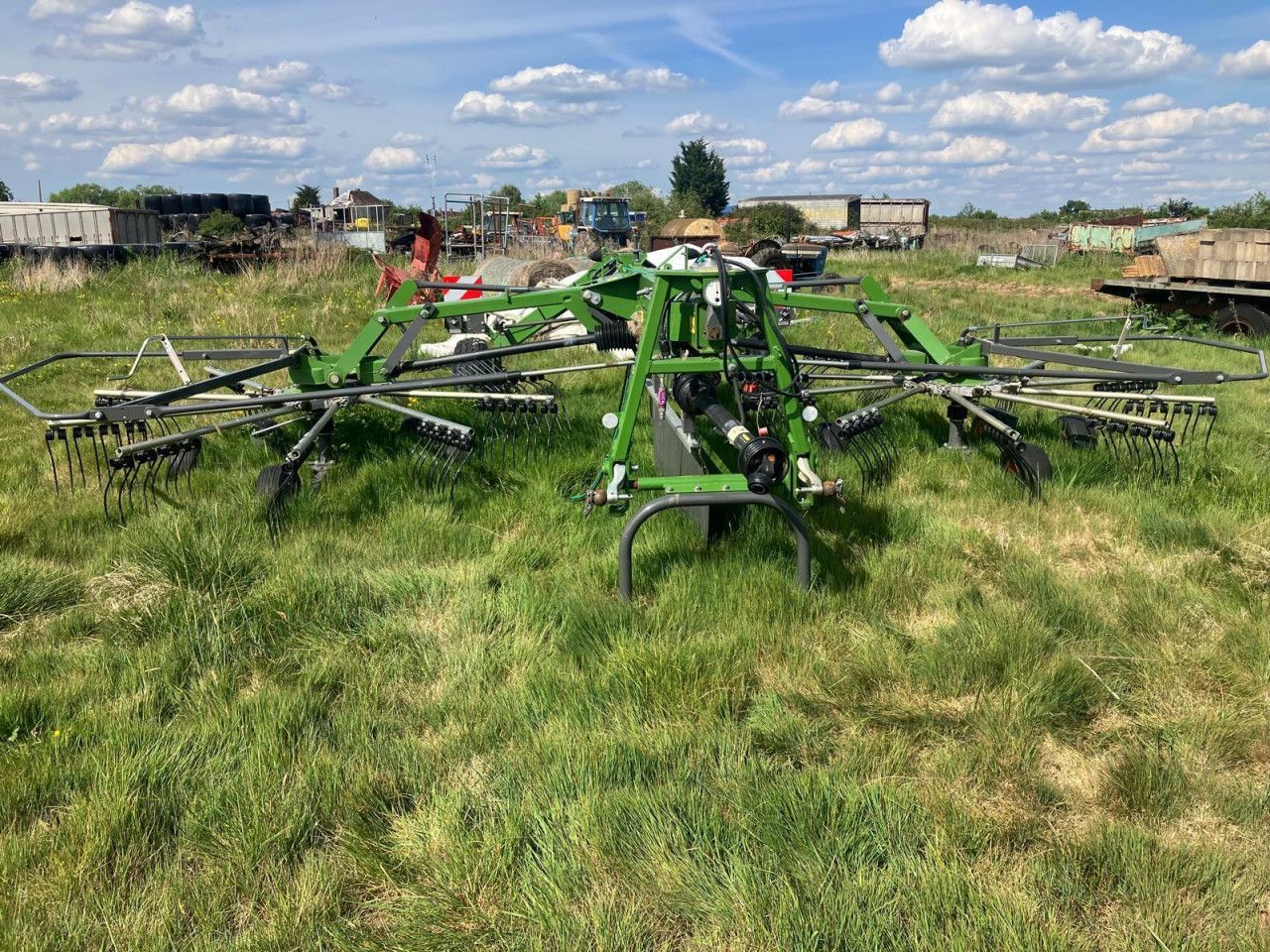 E-FARM: Fendt Former 671 - Voltafieno - id 5GKDBT2 - 15.209 € - Anno di costruzione: 2023 - Regno Unito