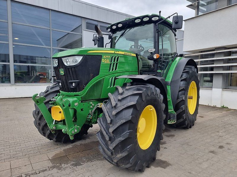 E-FARM: John Deere 6215 R - Traktor - id YHBETYG - 79.000 € - Produktionsår: 2015 - Motortimer: 7.716,Motoreffekt (HP): 215,Tyskland