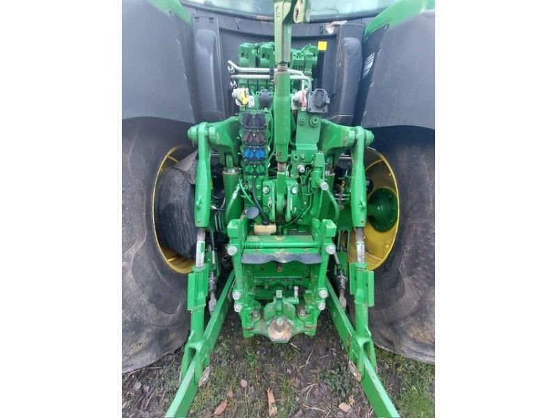 E-FARM: John Deere 6215 R - Tractor - id KDIQISC - 97.000 EUR - Anul: 2017 - Citeste ore: 4.217,Muterea motorului: 215,Franța