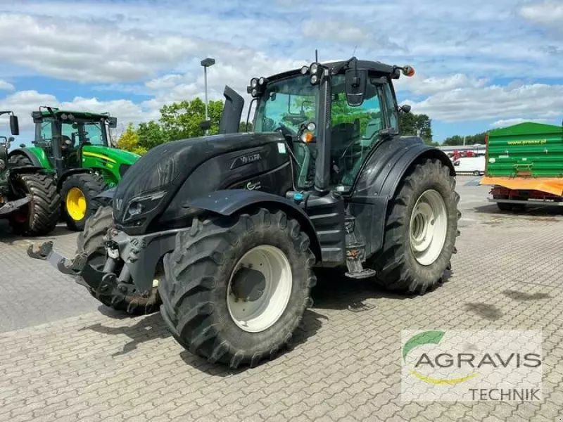 E-FARM: Valtra T214 - Tracteur - id PTQ6SAT - 76 900 € - Année: 2020 - Lecture du nombre d'heure: 5 150,Puissance du moteur (chevaux): 213,Allemagne