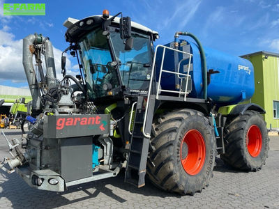 E-FARM: Claas Xerion 3800 - Τρακτέρ - id KJQFLYR - 125.000 € - Χρονία: 2012 - Μετρητής ωρών: 4.960,Ισχύς κινητήρα: 379,33,Γερμανία