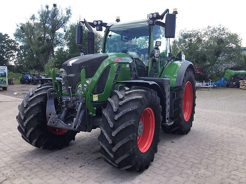 Fendt 720 Vario Profi Plus Traktor 105 000 €