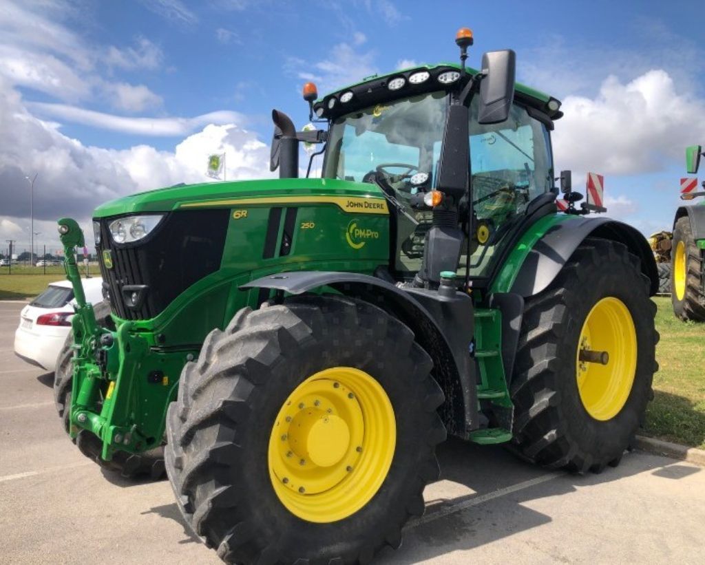 John Deere 6R 250 Трактор 142 000 €