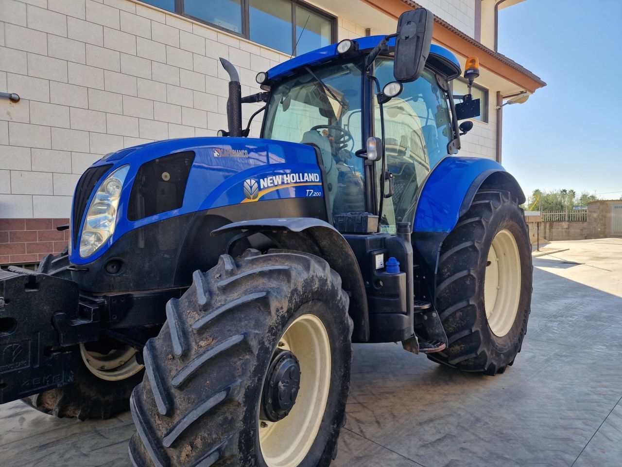 New Holland T7.200 Tractor €65,000
