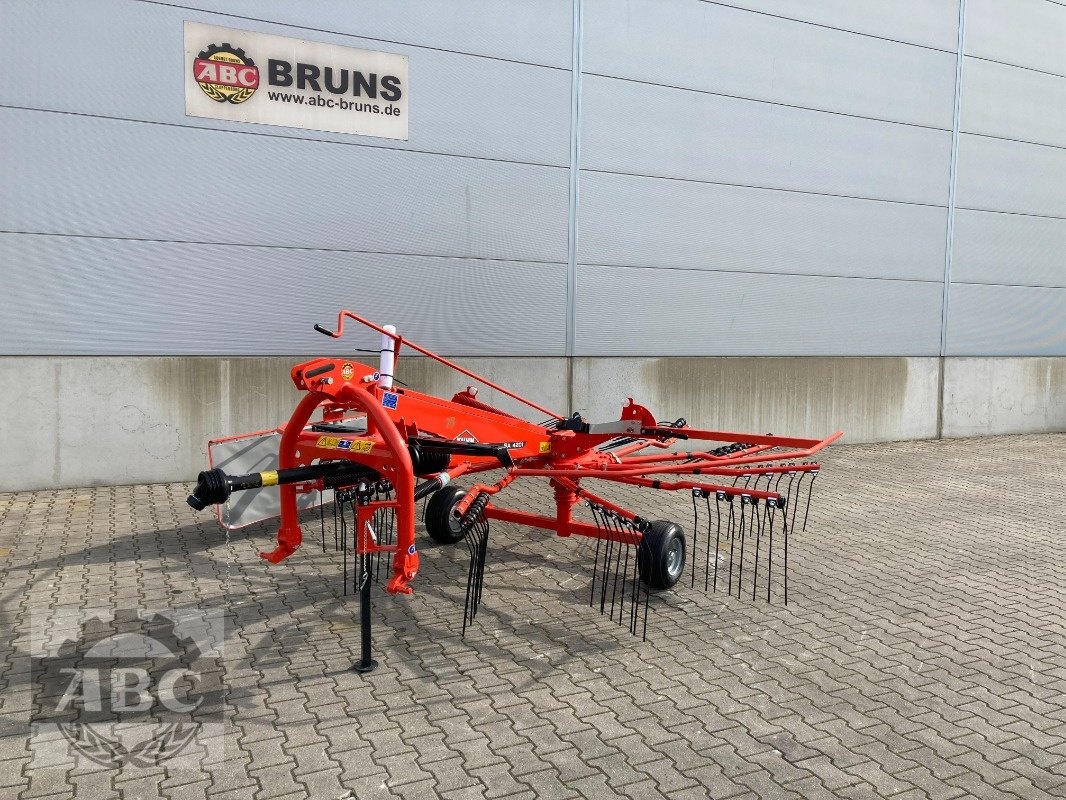 Kuhn GF 4201 MH windrower €7,134