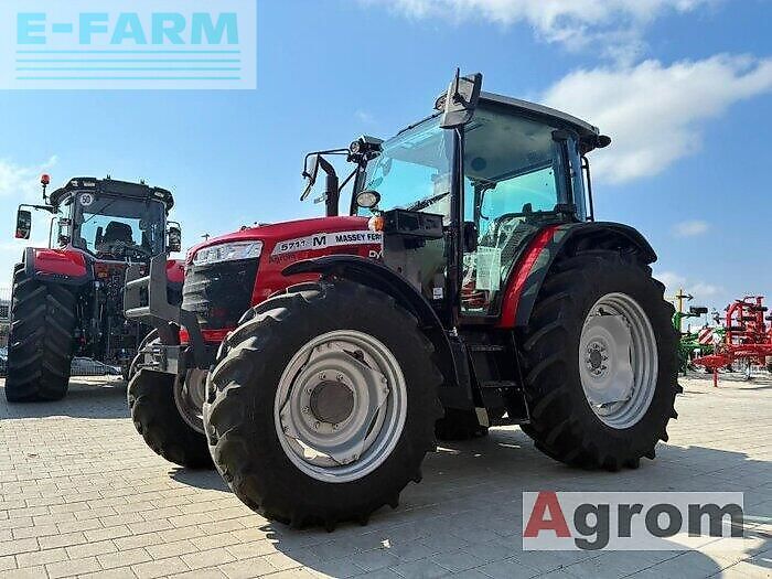 Massey Ferguson 5711 M Tractor €76,000
