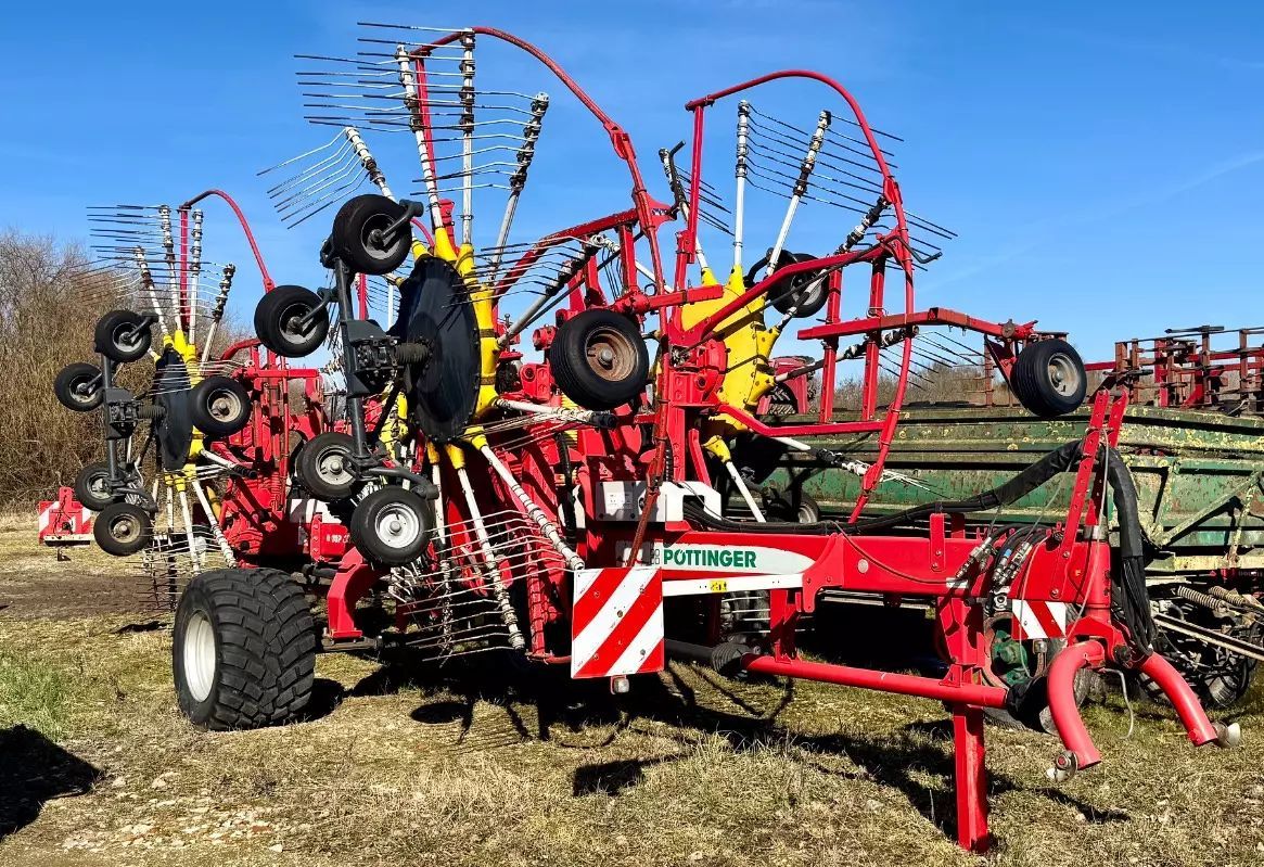 Pöttinger Top 1252 C Greblă