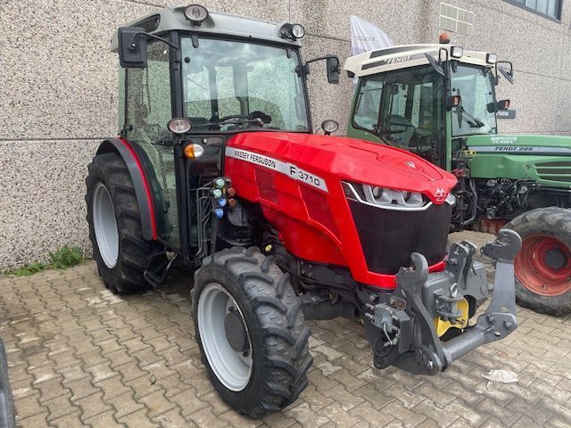 Massey Ferguson 3710 f Traktor 45.000 €