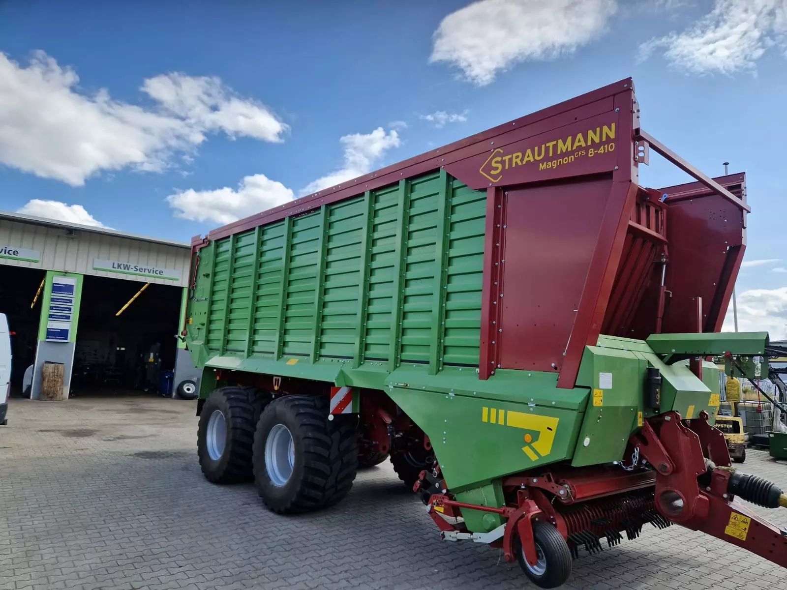 Strautmann Magnon CFS 8-410 Przyczepa 105 042 €