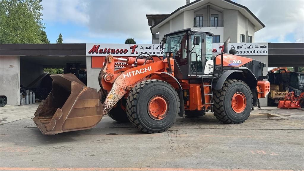 Hitachi ZW310-6 Wheel loader €89,500