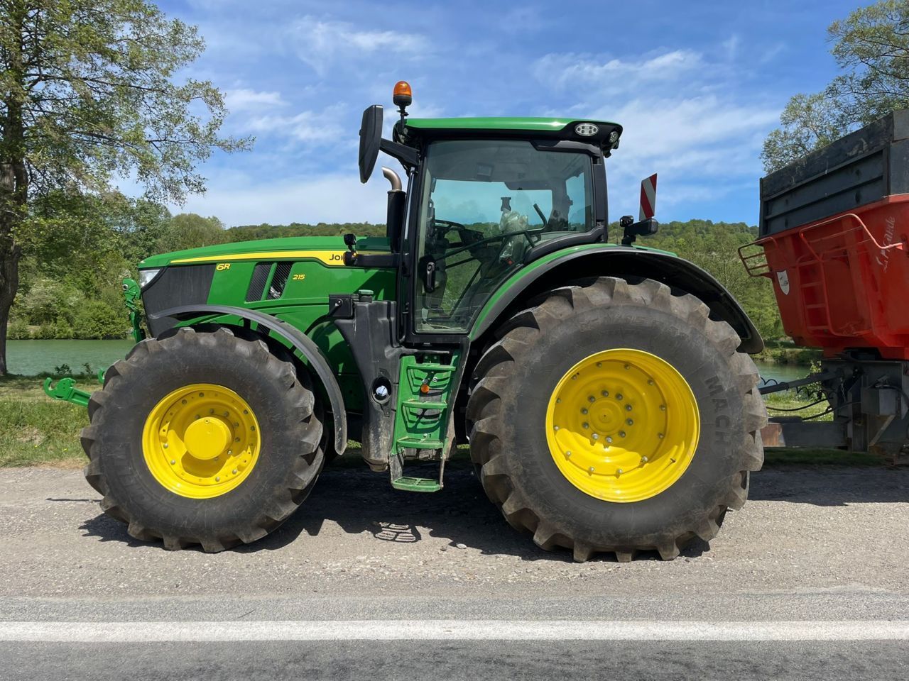 John Deere 6R 215 Traktor 187 000 €