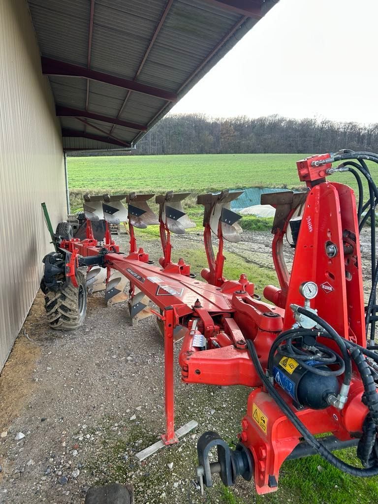 Kuhn kuhn vm 153 Charrue 28 000 €