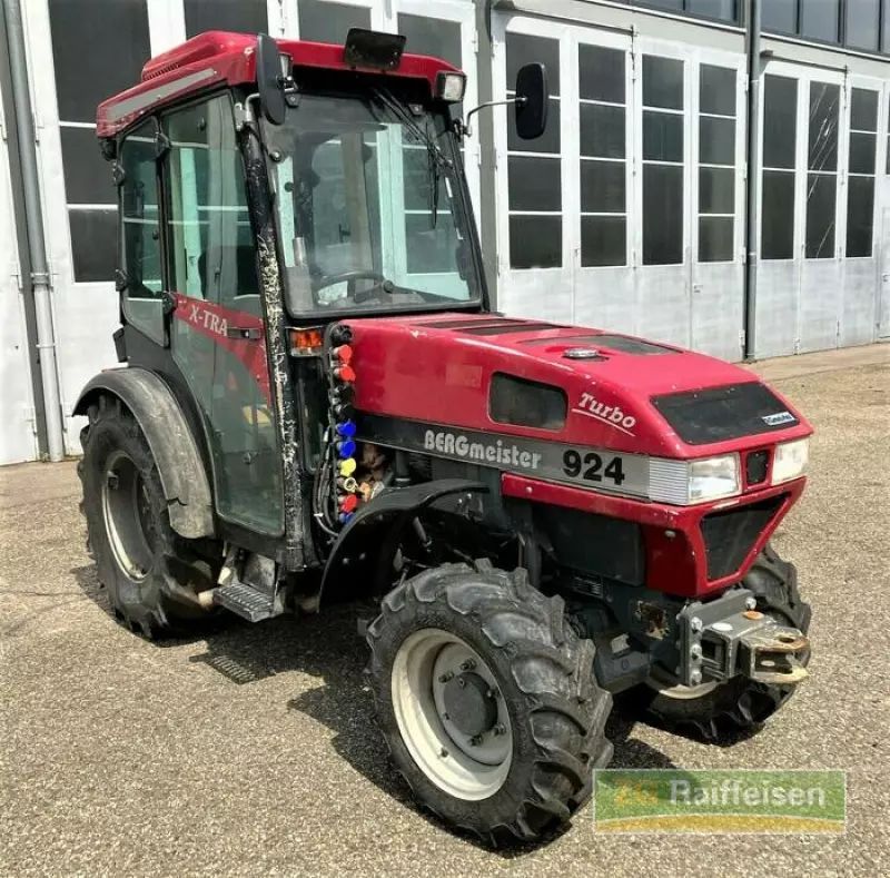 E-FARM: Bergmeister 924 a - Tracteur - id UMUYU6N - Année: 2016 - Lecture du nombre d'heure: 2 480,Puissance du moteur (chevaux): 82,Allemagne