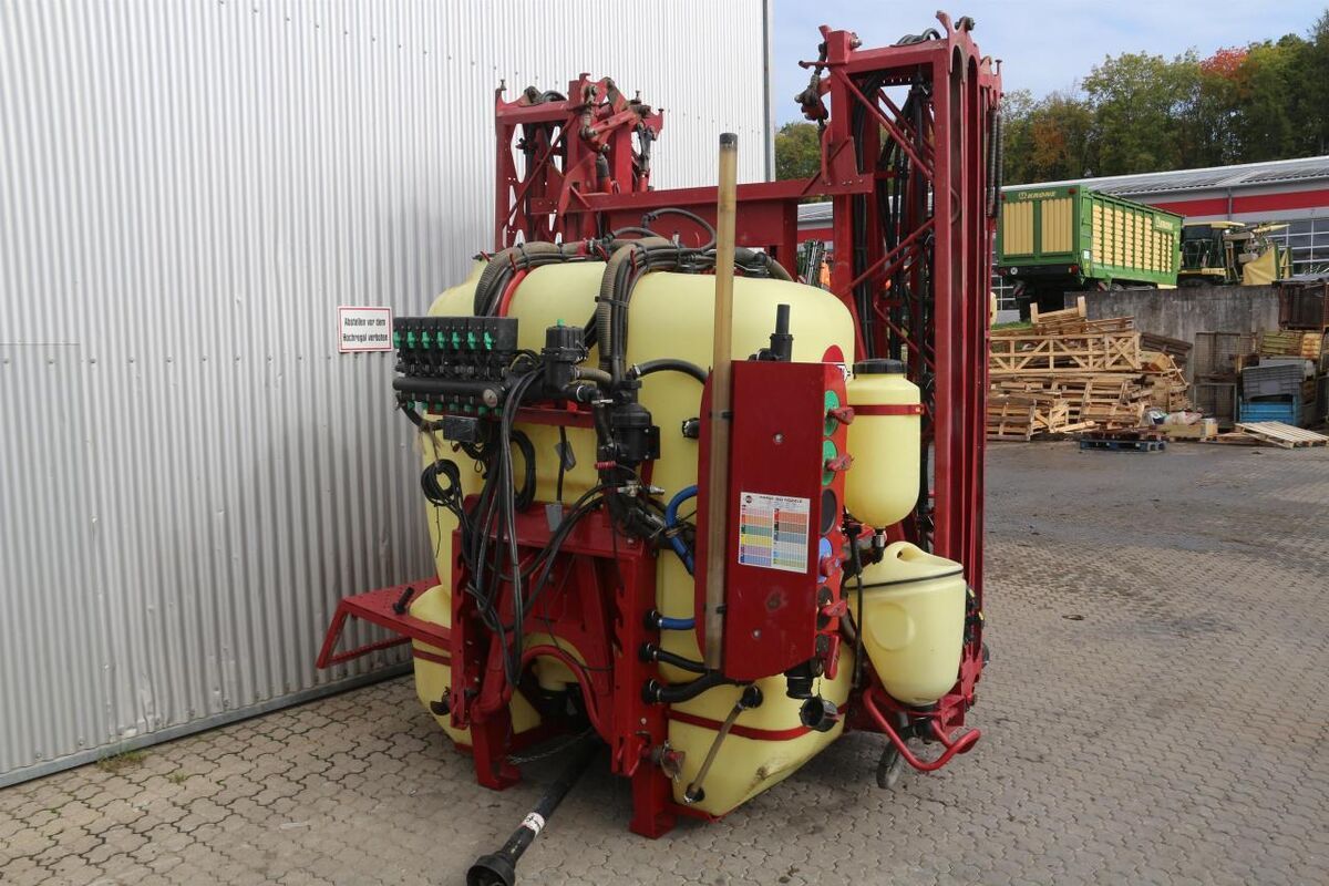 E-FARM: Hardi MASTER 1000 - Pulverizador - id SPTEK1G - 18.090 € - Alemania