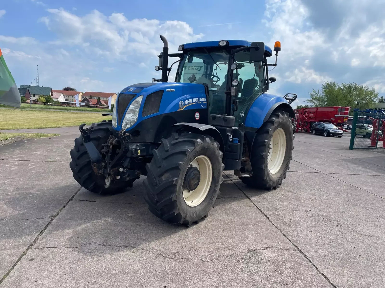E-FARM: New Holland T7.210 - Трактор - id SZTNNVH - 37 000 € - Година на построяване: 2012 - Работни часове на двигателя: 9434,Мощност на двигателя (HP): 210,Германия
