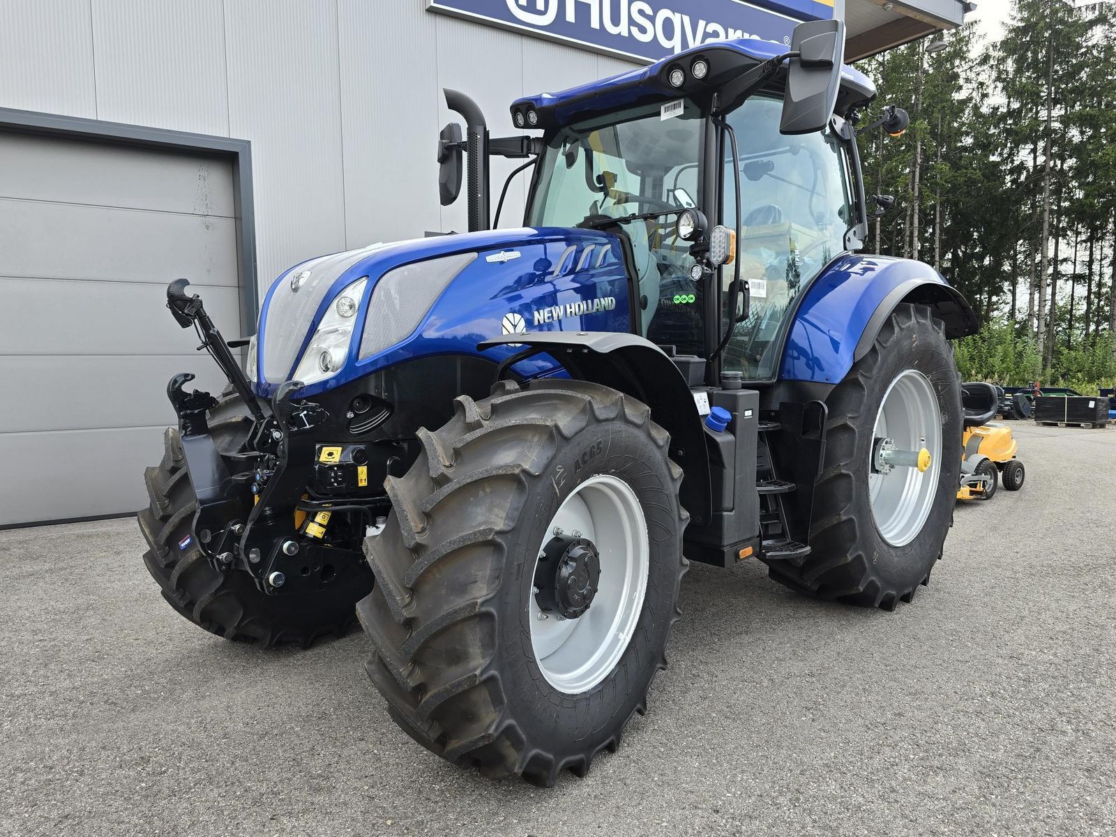 E-FARM: New Holland T6.180 - Trattore - id MMJ5TS2 - Anno di costruzione: 2025 - Ore: 1,Potenza del motore: 150,Austria