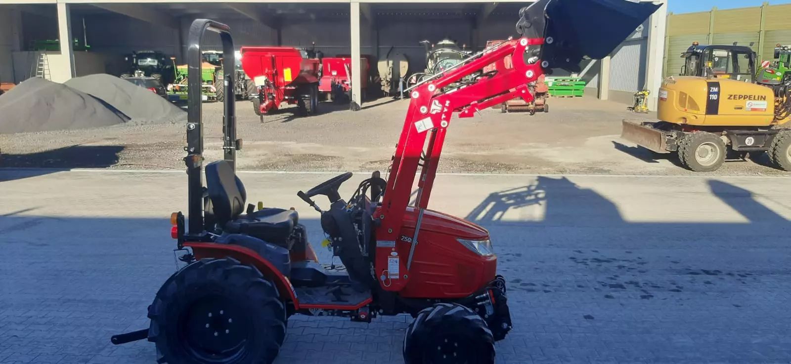 Branson 2505h Traktor