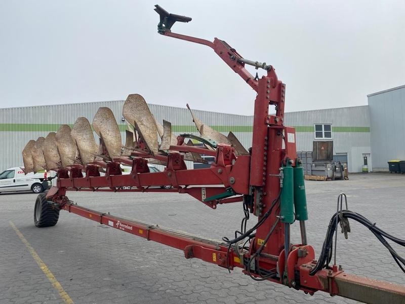 Kverneland PB 100 plough €28,500