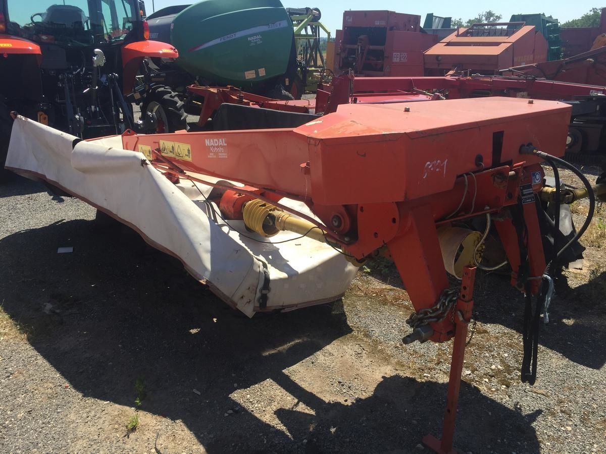 E-FARM: Kuhn gmd 602 - Faucheuse - id E4KASQN - Année: 1997 - France