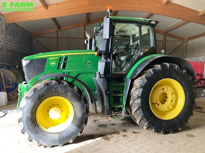 E-FARM: John Deere 6250 R - Τρακτέρ - id CZG4SVB - 89.000 € - Χρονία: 2018 - Μετρητής ωρών: 8.900,Ισχύς κινητήρα: 250,Γερμανία