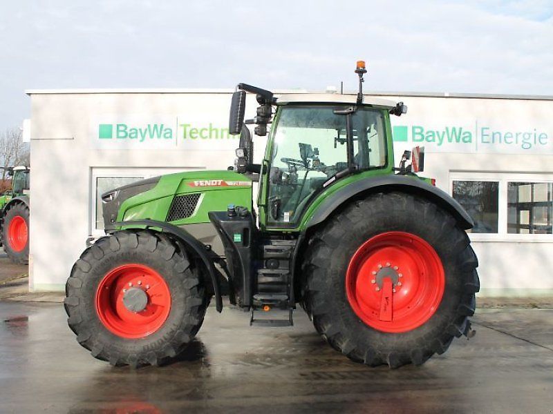 Fendt 728 Vario ProfiPlus Tractor €255,000