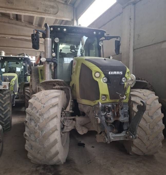 Claas Axion 830 CMATIC Tractor €80,000