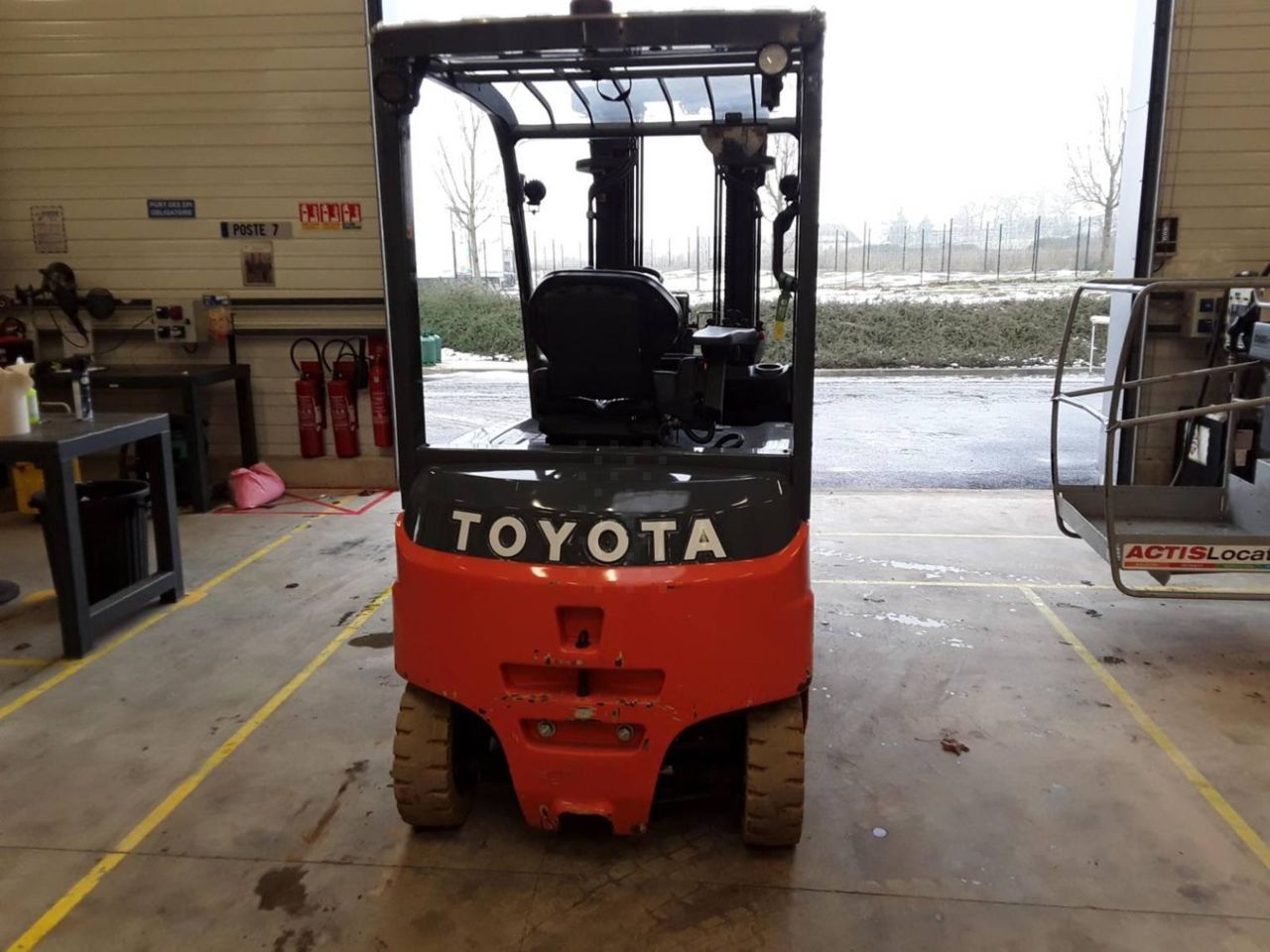 TOYOTA 8fbmkt25 Gabelstapler 23.500 €