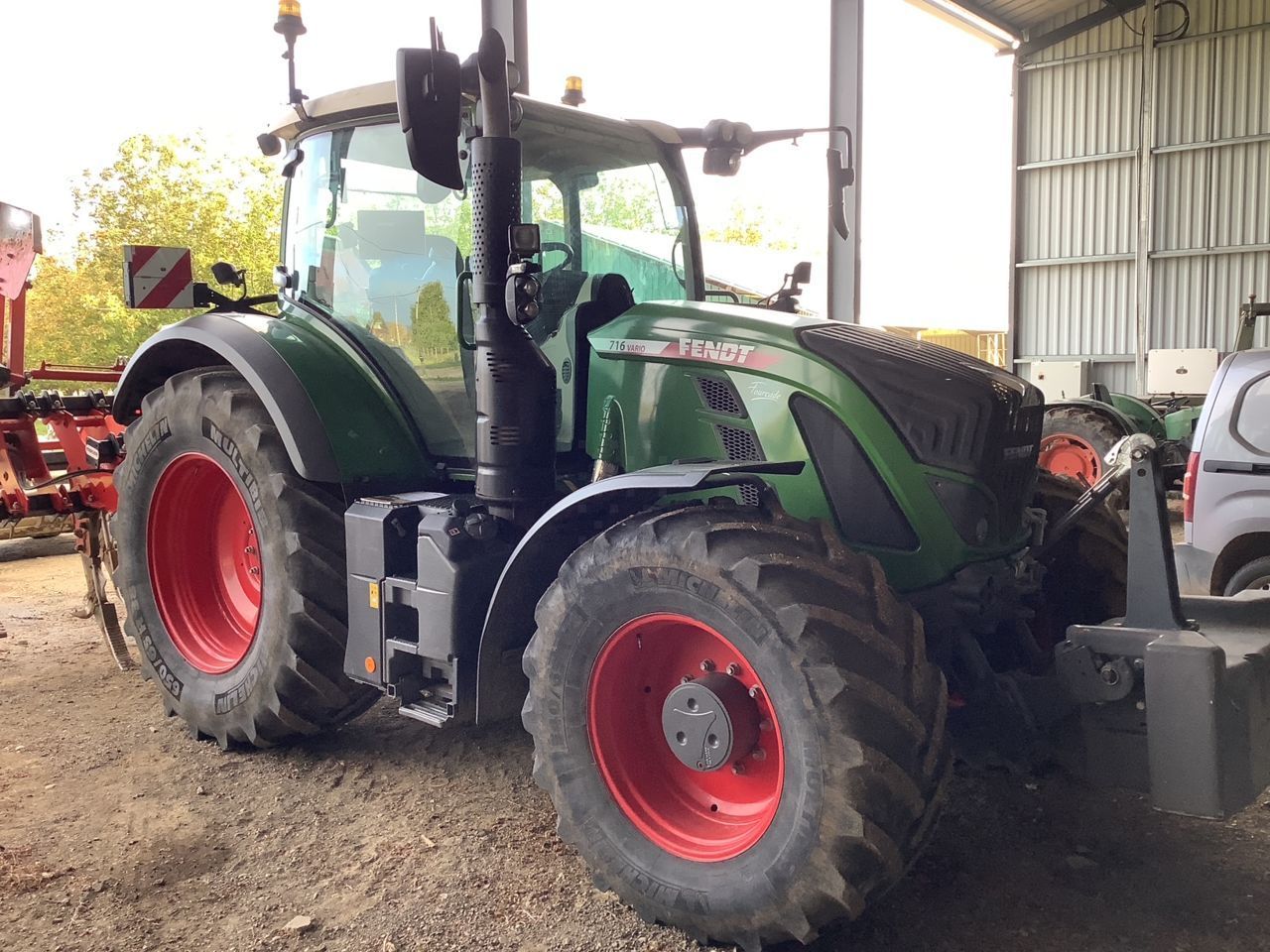 Fendt 716 Vario Tractor 112.000 EUR