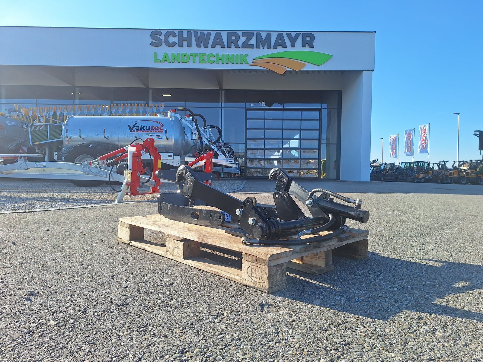 E-FARM: Giant dreipunkthubwerk - Outil - id RWVJTHR - 1 996 € - Autriche