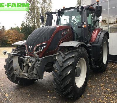 E-FARM: Valtra t 215 v - Tractor - id KMXCG39 - €152,000 - Year of construction: 2022 - Engine power (HP): 215